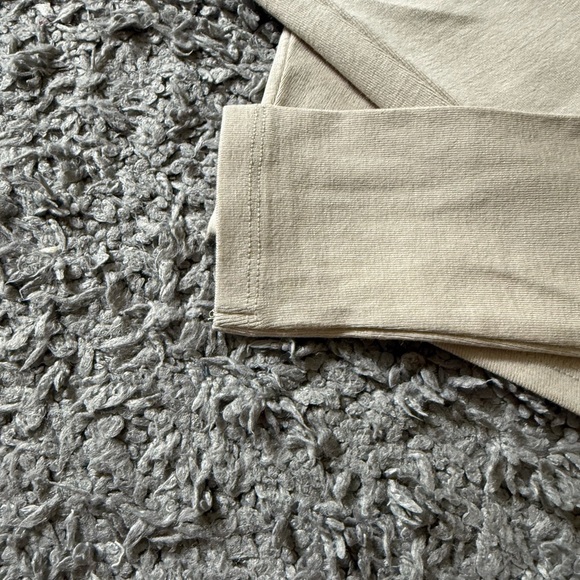 Zara - Beige Long Sleeve Top (Women’s Medium) - Picture 3 of 6